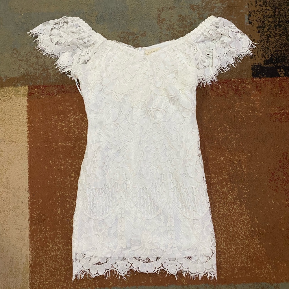 promesa white lace dress